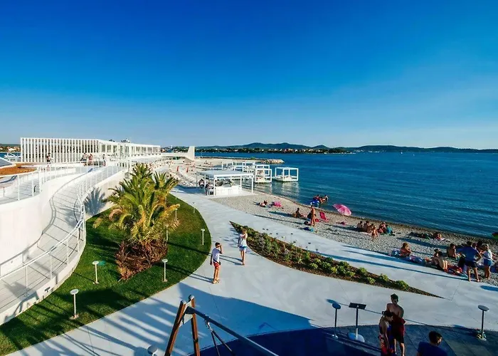 Apartman With A Parking Space Sukosan, Zadar - 14096 *